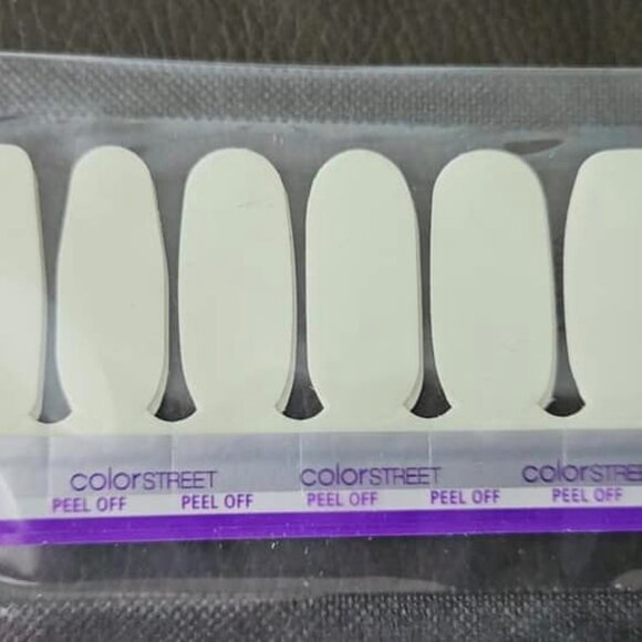 Color Street Color Play Box - May 2024 - Picture 6 of 14